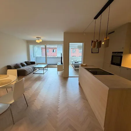Modern And Centrally Located With 2 Bedrooms And A Garage Space With Ev Charger Oslo