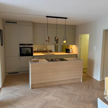 Modern And Centrally Located With 2 Bedrooms And A Garage Space With Ev Charger *