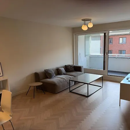 Modern And Centrally Located With 2 Bedrooms And A Garage Space With Ev Charger *